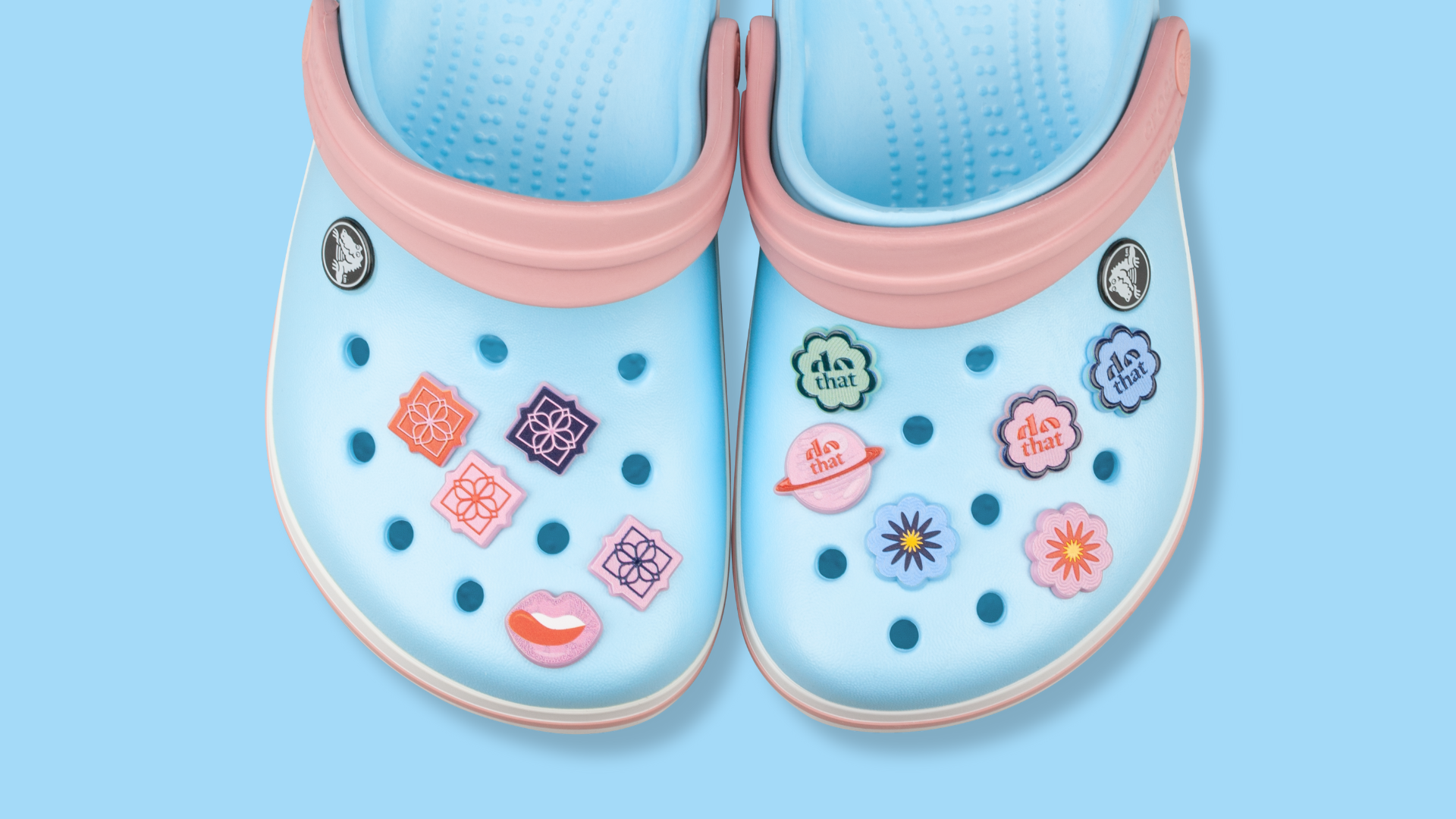 Piny na crocsy